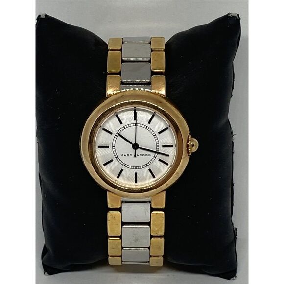 Marc Jacobs Courtney MJ3507 Women Stainless Steel Analog Dial Quartz Watch MP699 - Picture 3 of 12